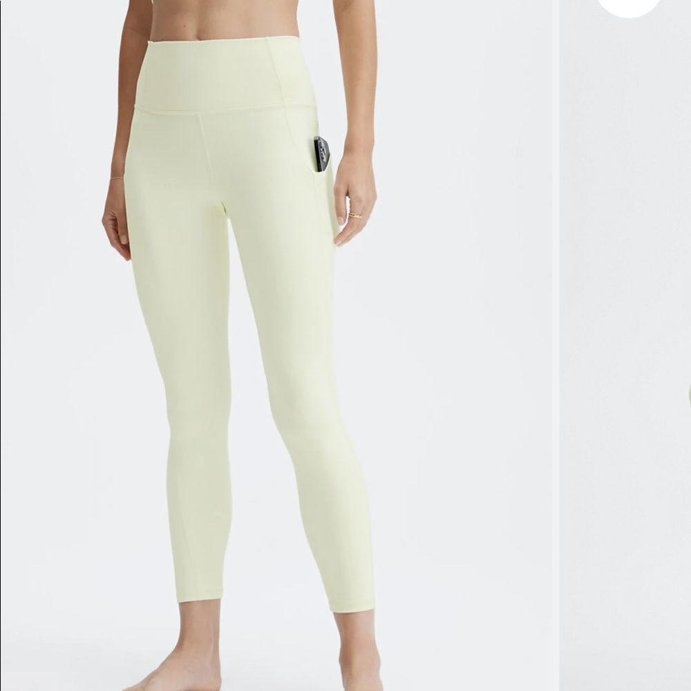 Fabletics Oasis High-Waisted 7/8 Legging